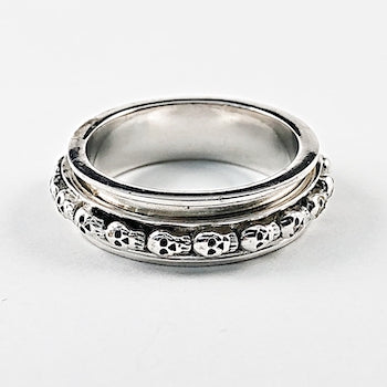 Nice Skull Eternity Band Silver Ring