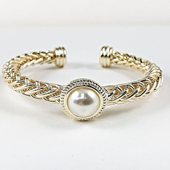 Beautiful Center Pearl Thick Gold Tone Ponytail Wire Brass Bangle